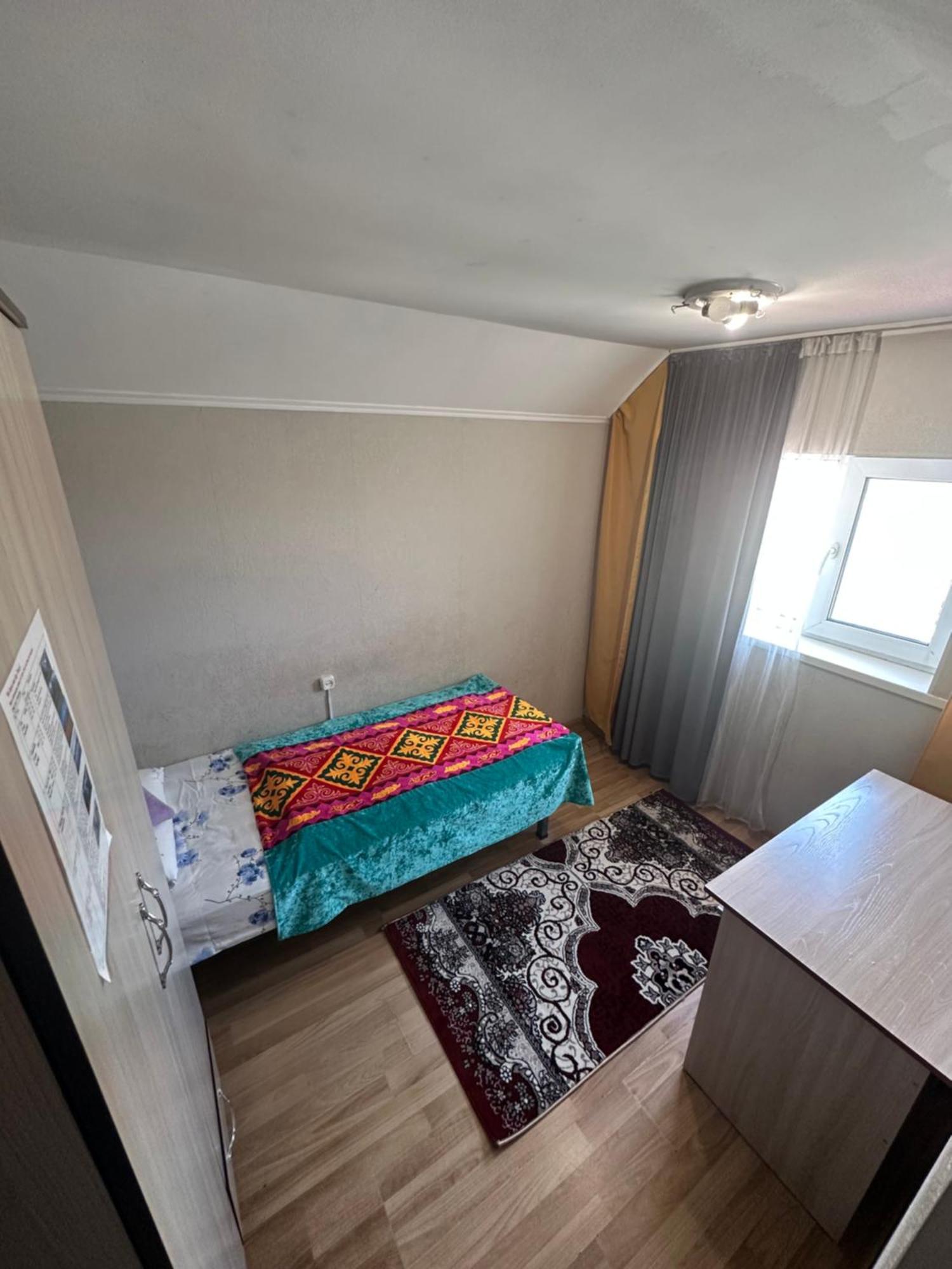 Tunduk Hostel Бишкек Екстериор снимка