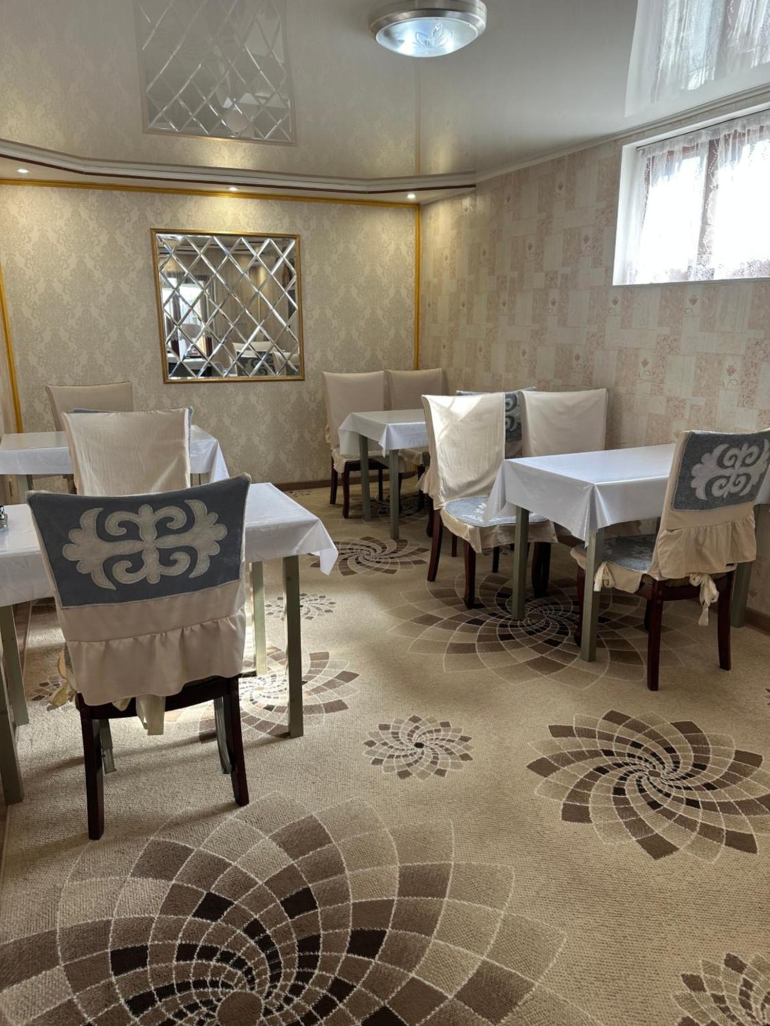 Tunduk Hostel Бишкек Екстериор снимка